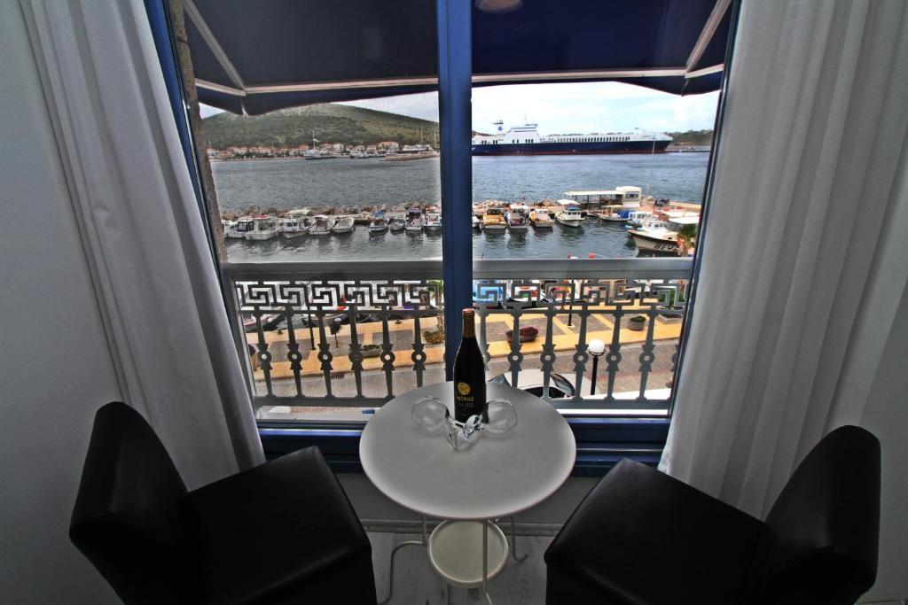 Larimar Boutique Hotel Çeşme Exterior foto